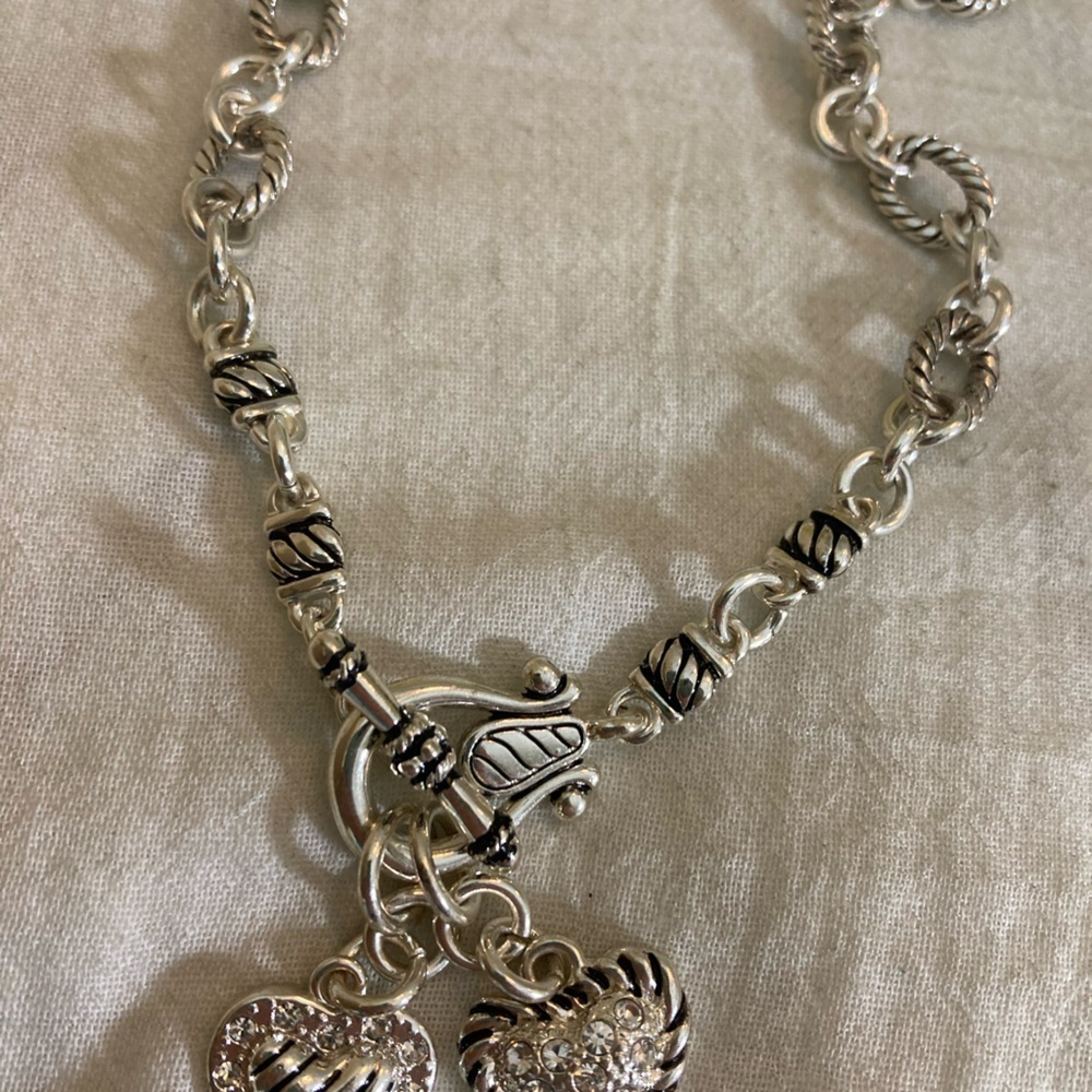 Premier Designs Ornate Necklace‎ with Dangling Heart Charms Front Toggle - Picture 5 of 8